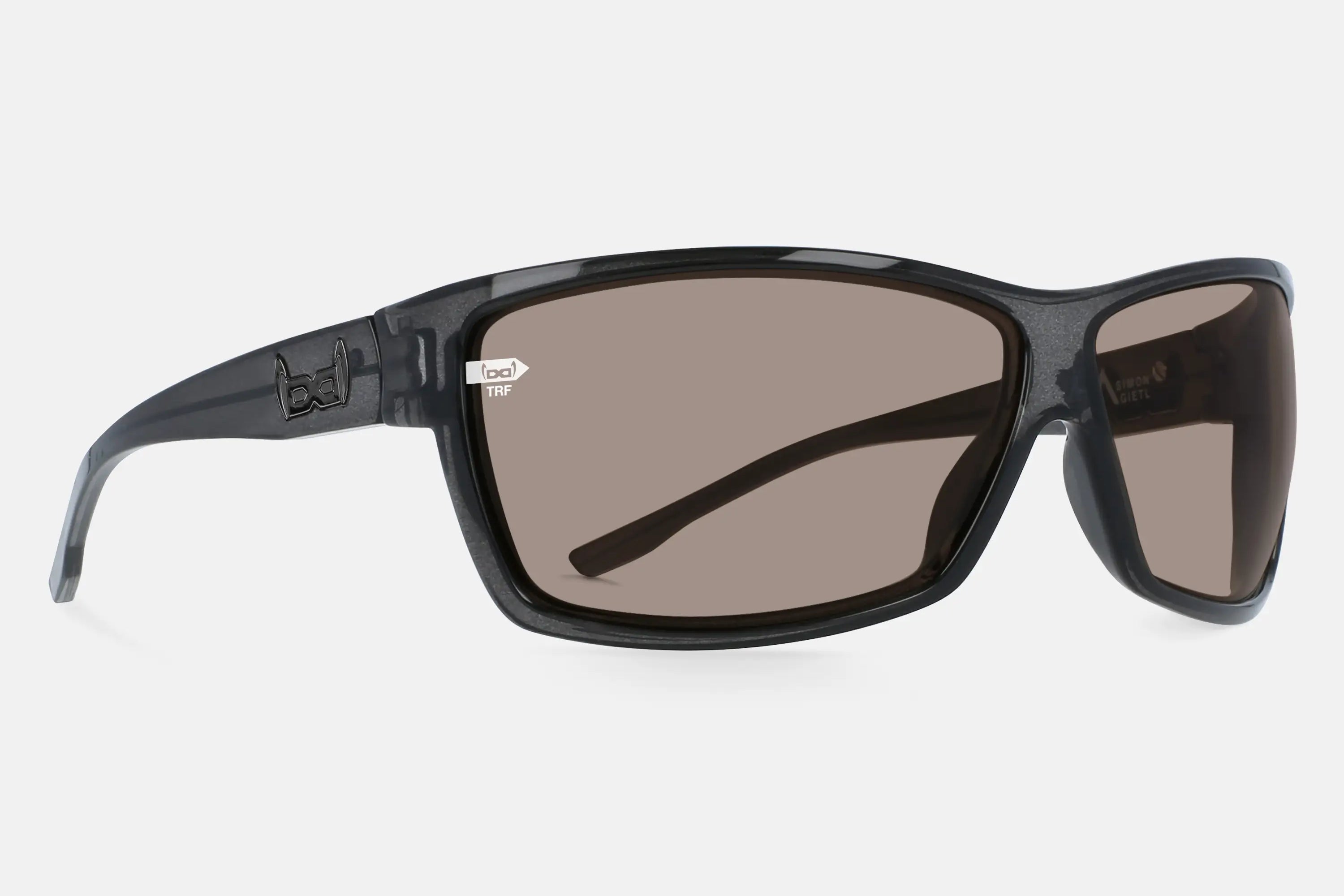 G13 - summit by Simon Gietl TRF