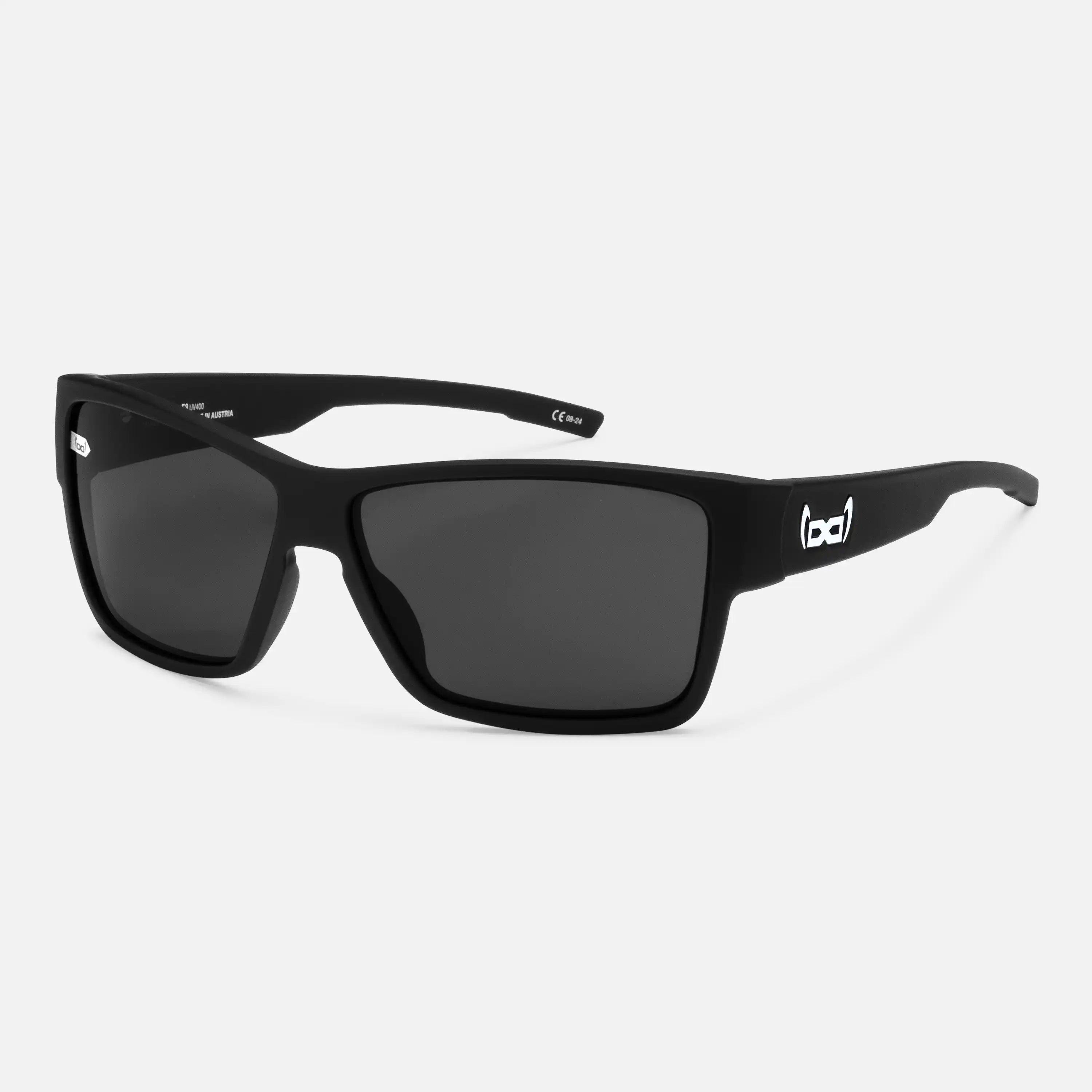 G14 - black in black
