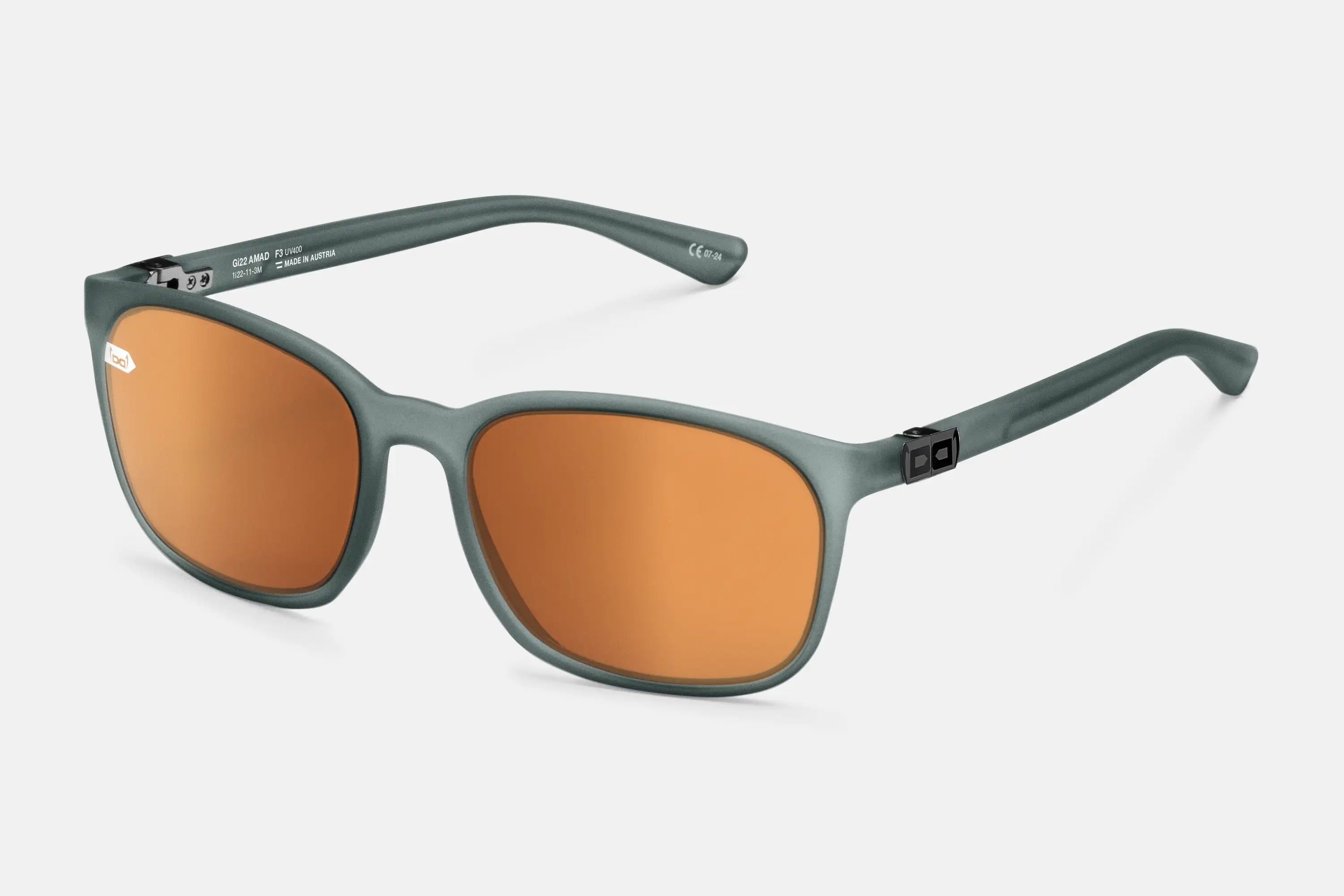 Gi22 Amadeus - river matt