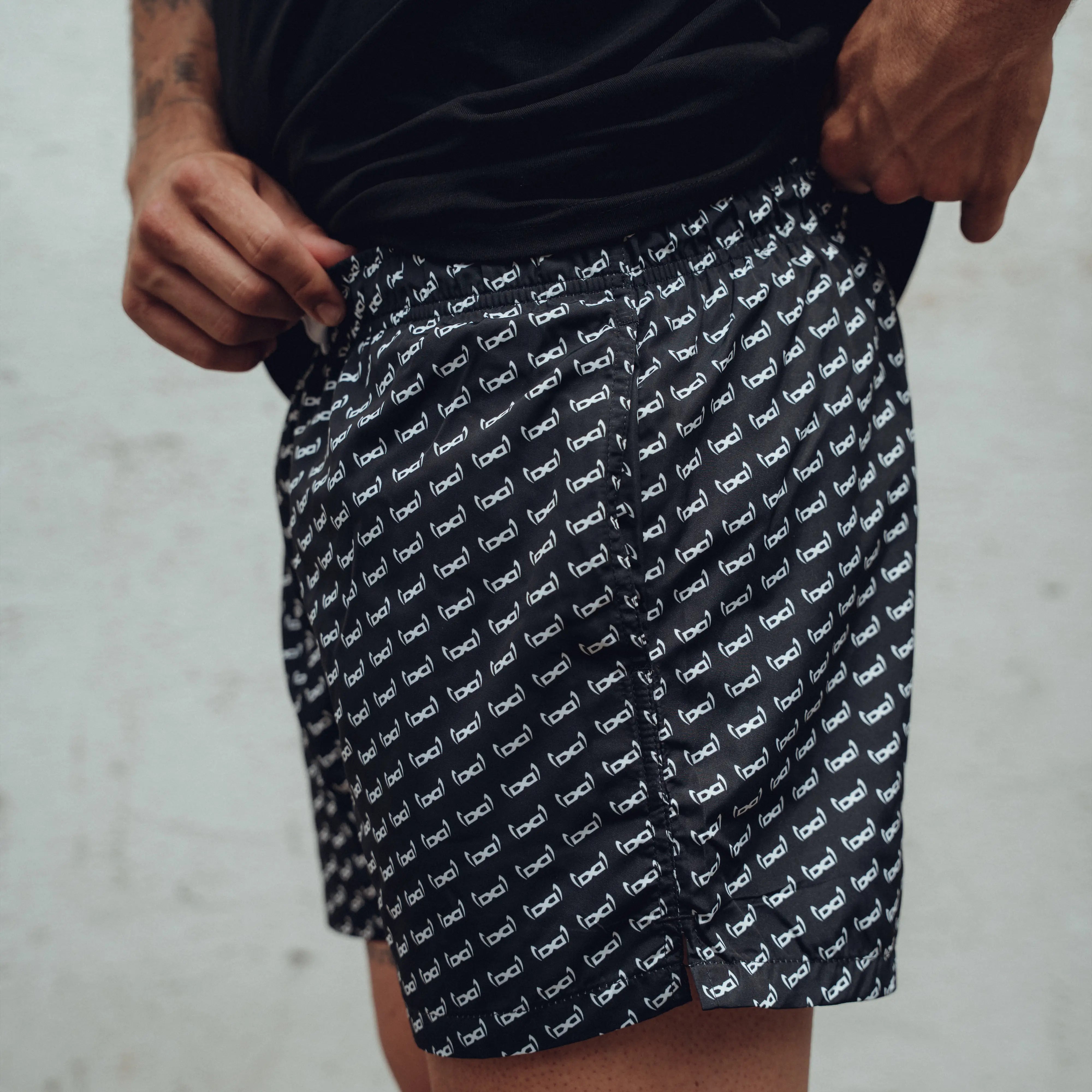  - swim shorts L