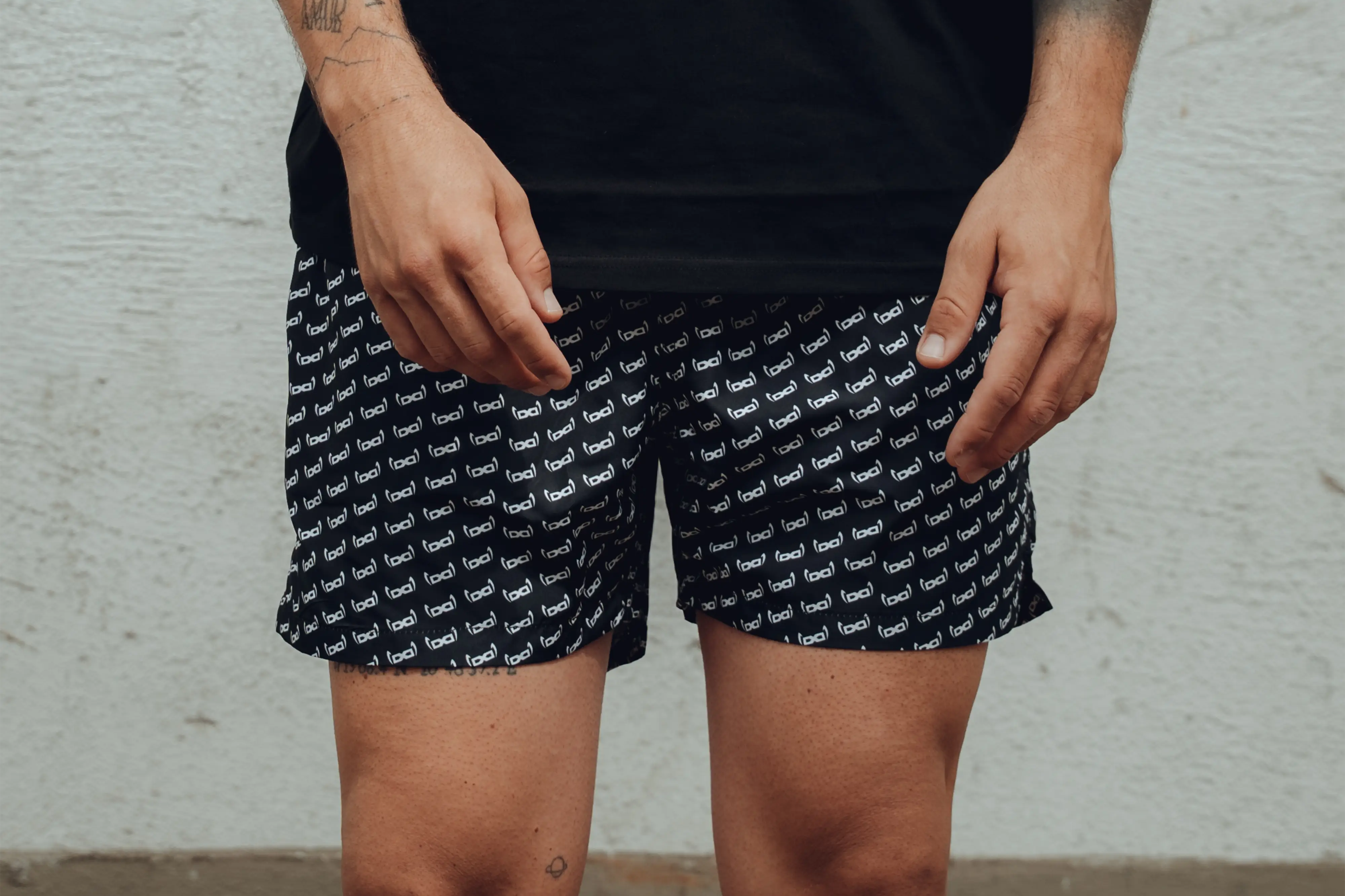  - swim shorts M