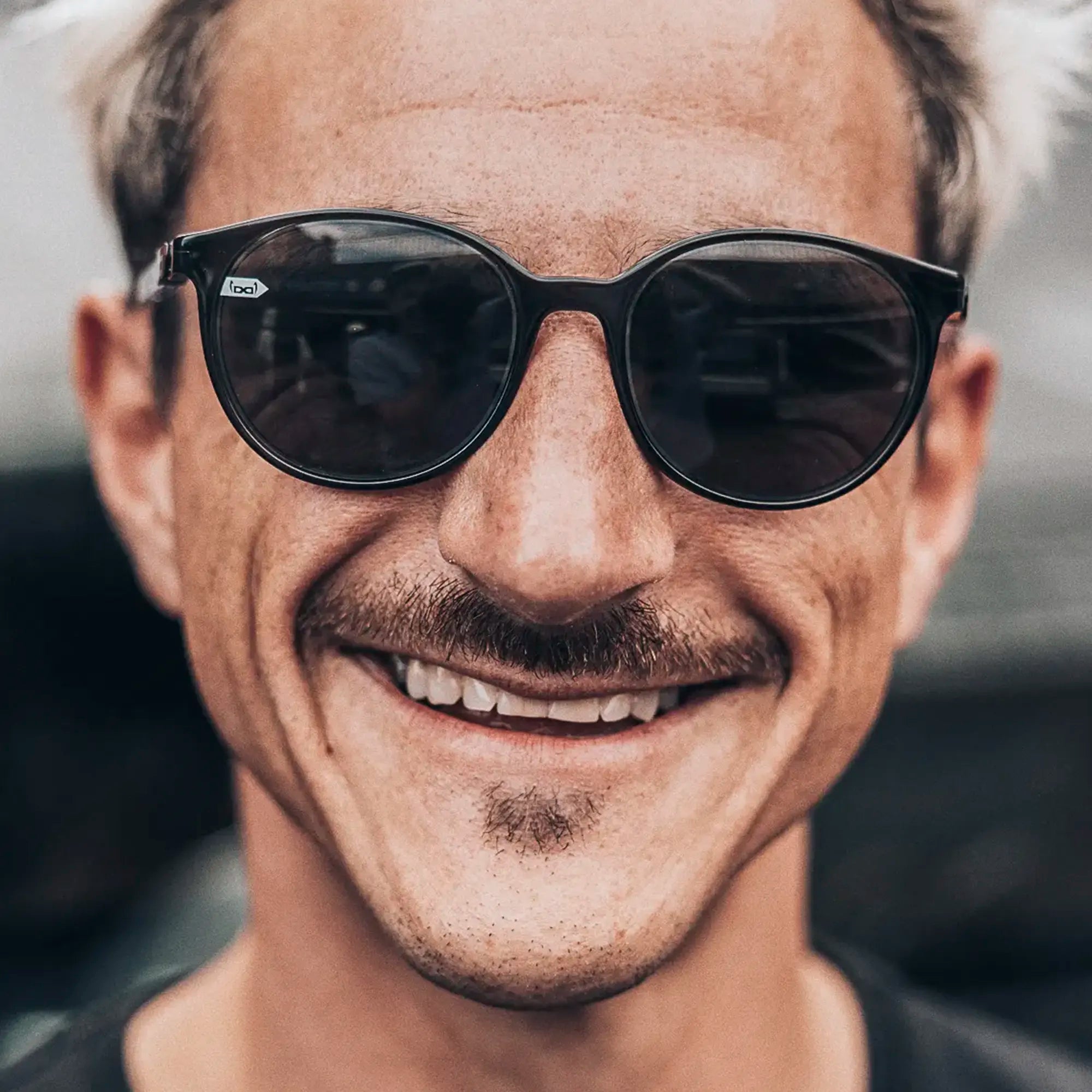 Gi33 Barcelona - river matt